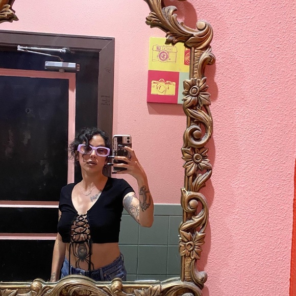 Meet your Posher, Lala 🖤 - Picture 1 of 1